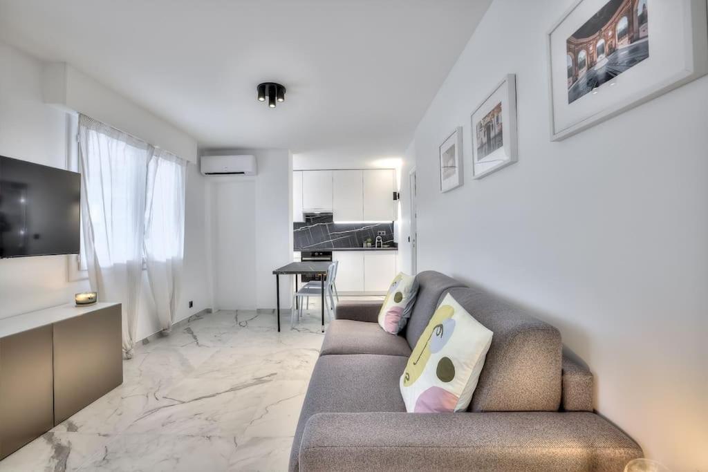 The White Cocoon In Antibes City Экстерьер фото